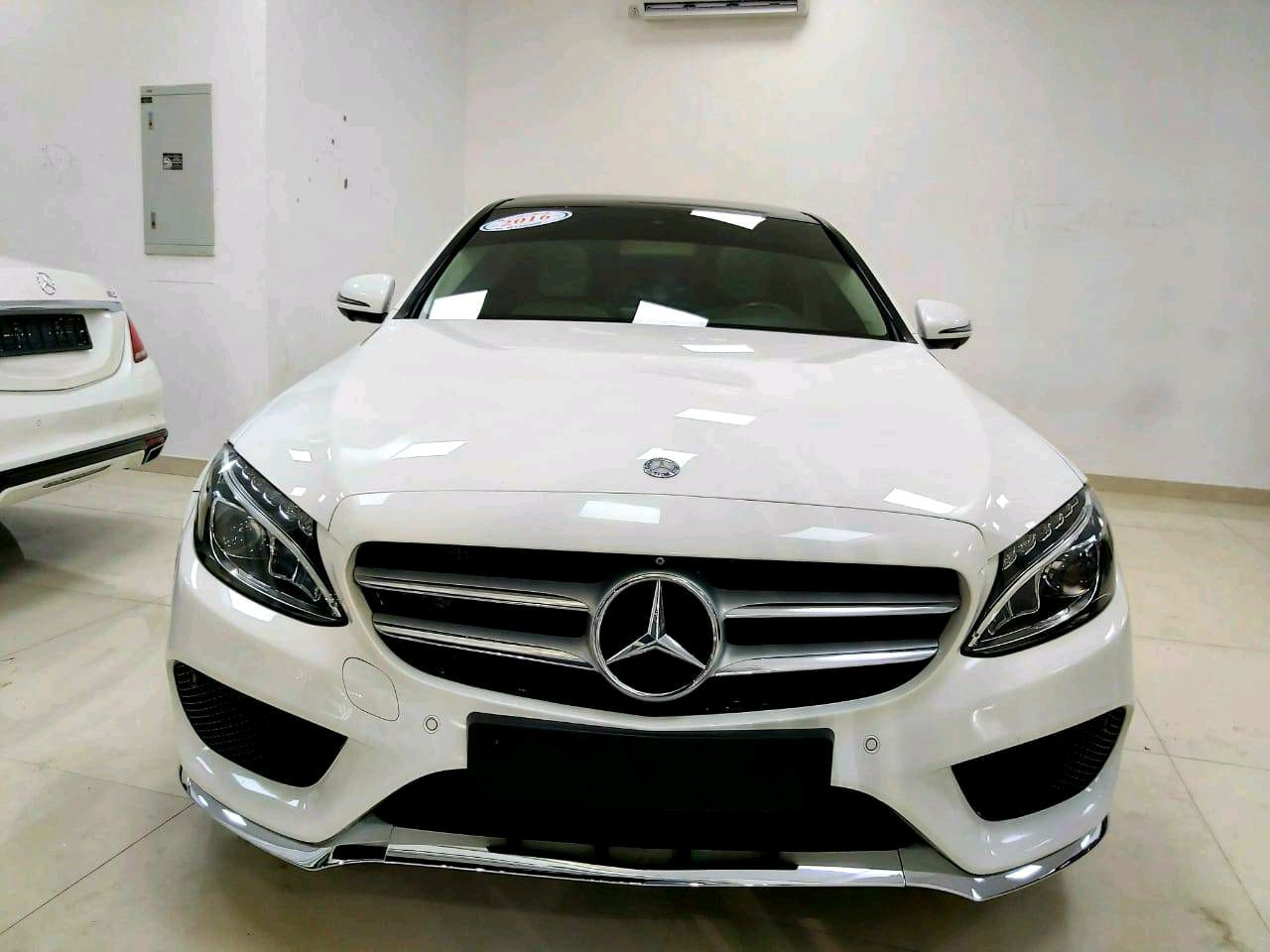Mercedes Benz C-Class - Image 4