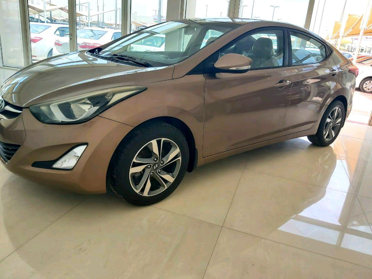 Hyundai Elantra - Image 8