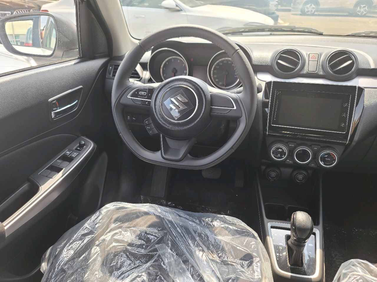 Suzuki Swift - Image 3