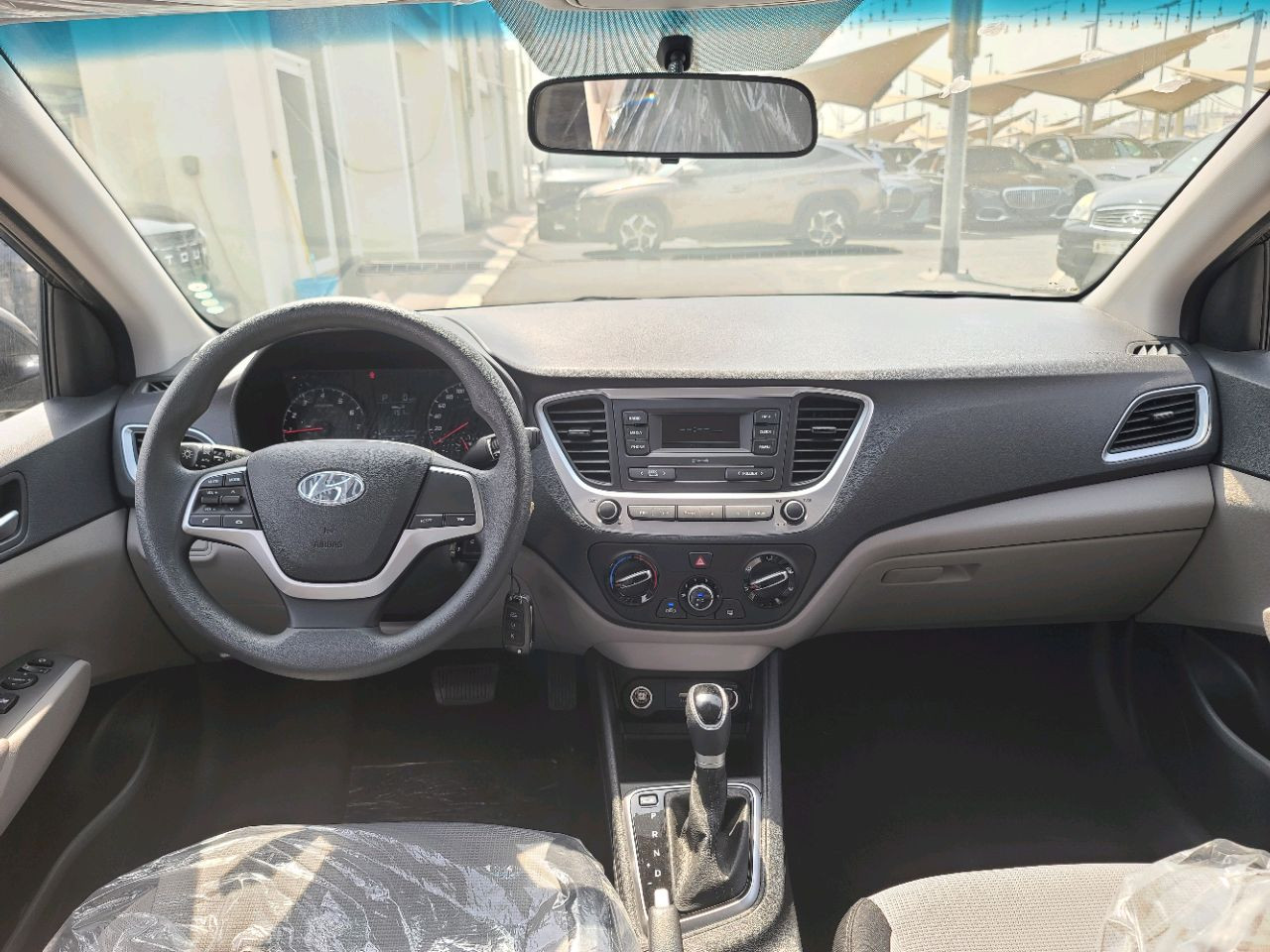 Hyundai Accent - Image 4