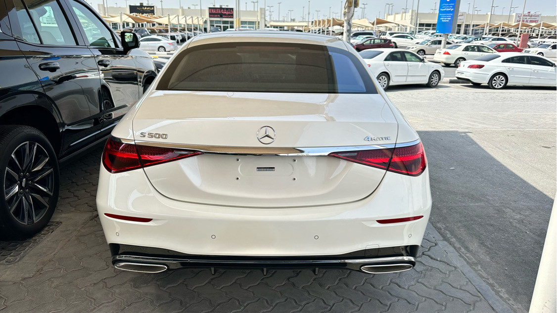Mercedes Benz S-Class - Image 8