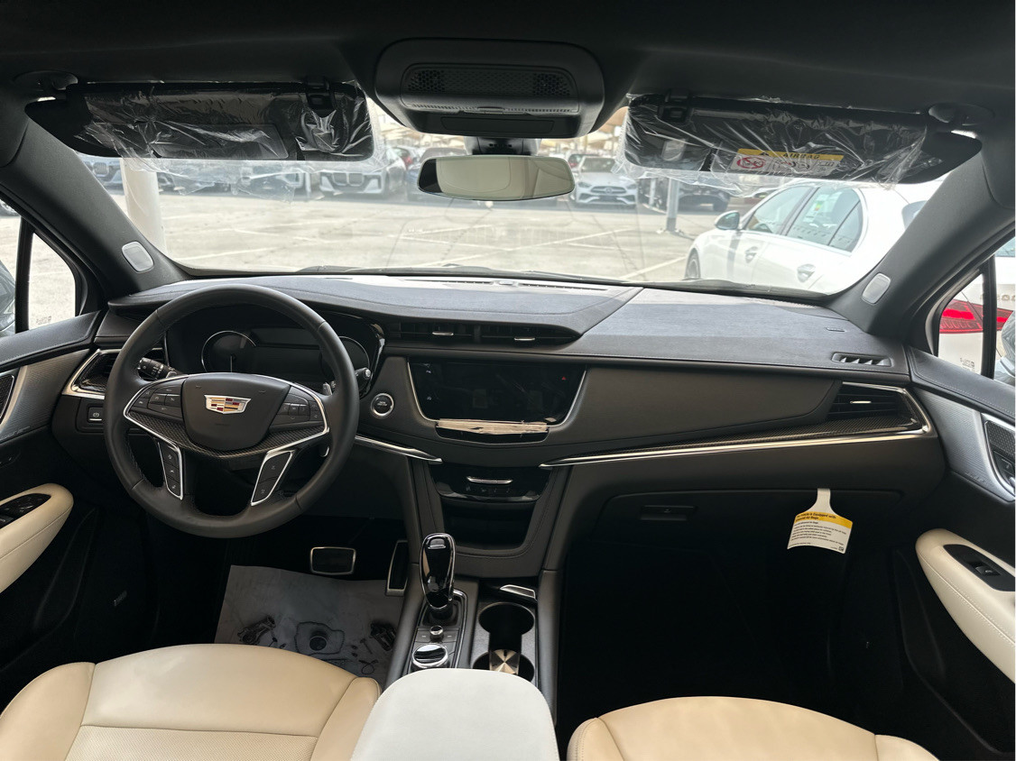Cadillac XTS - Image 6