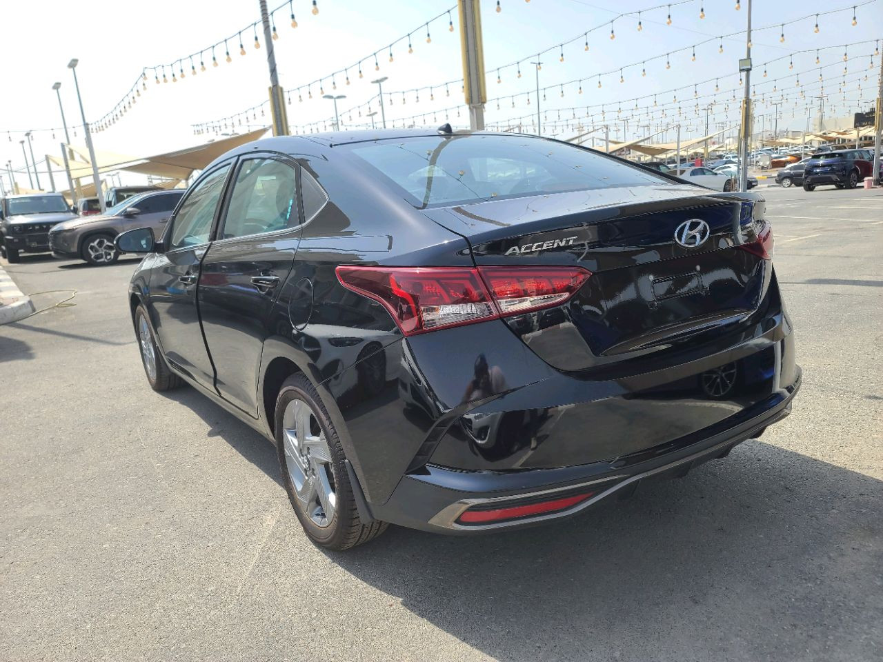 Hyundai Accent - Image 8