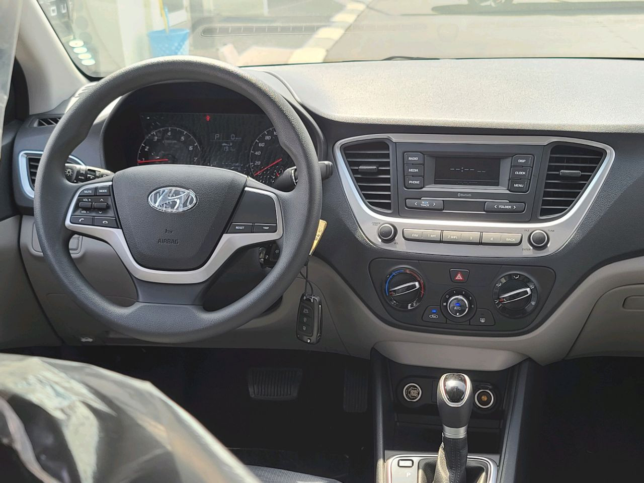 Hyundai Accent - Image 3