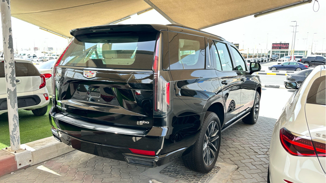 Cadillac Escalade - Image 9