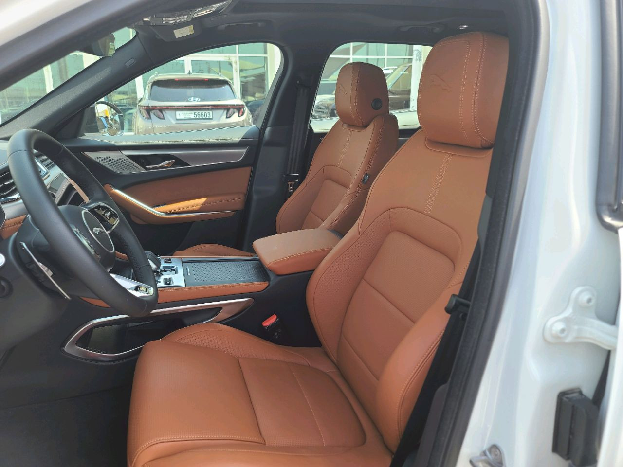 Jaguar F‑PACE - Image 14