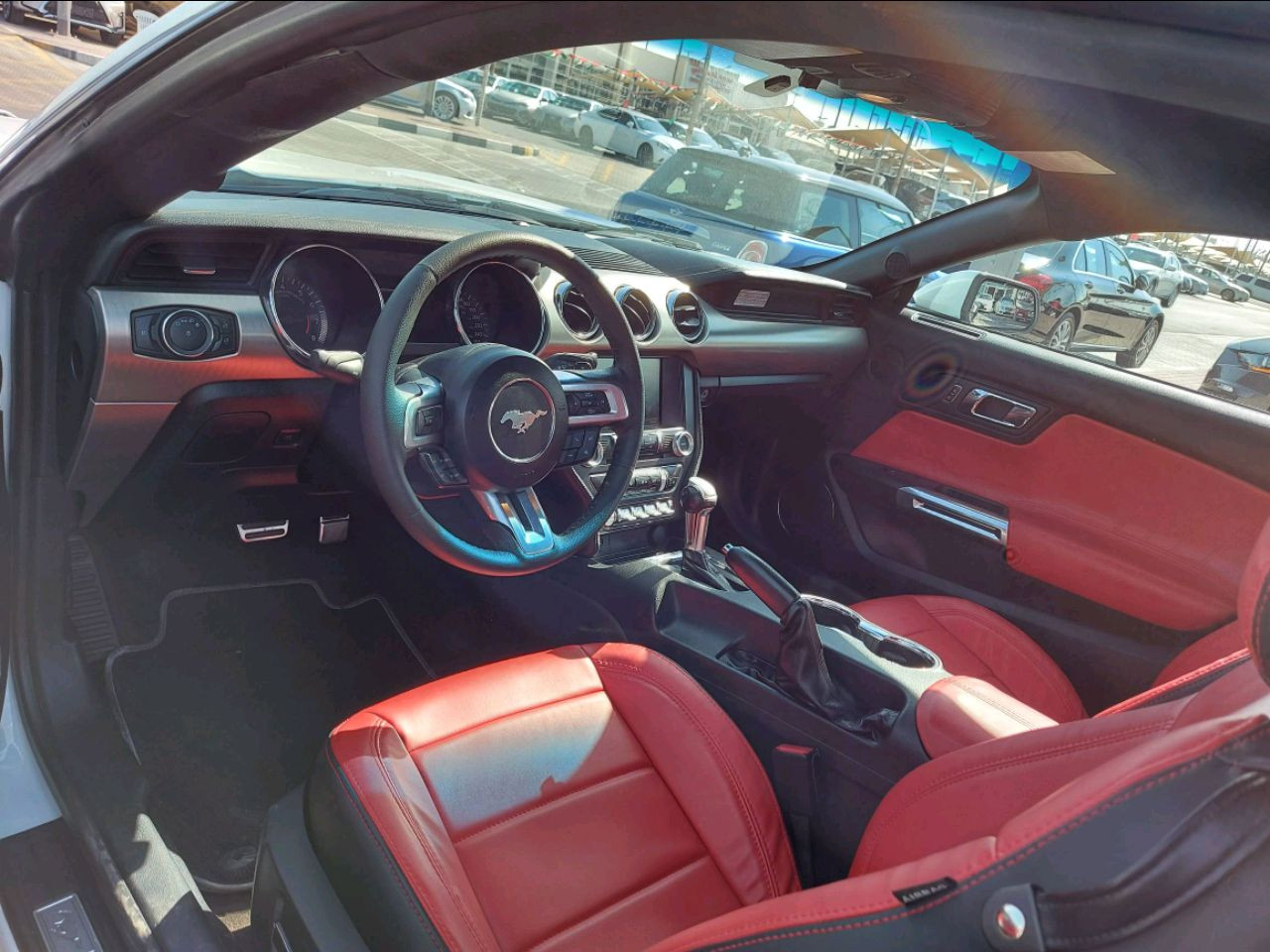 Ford Mustang - Image 4