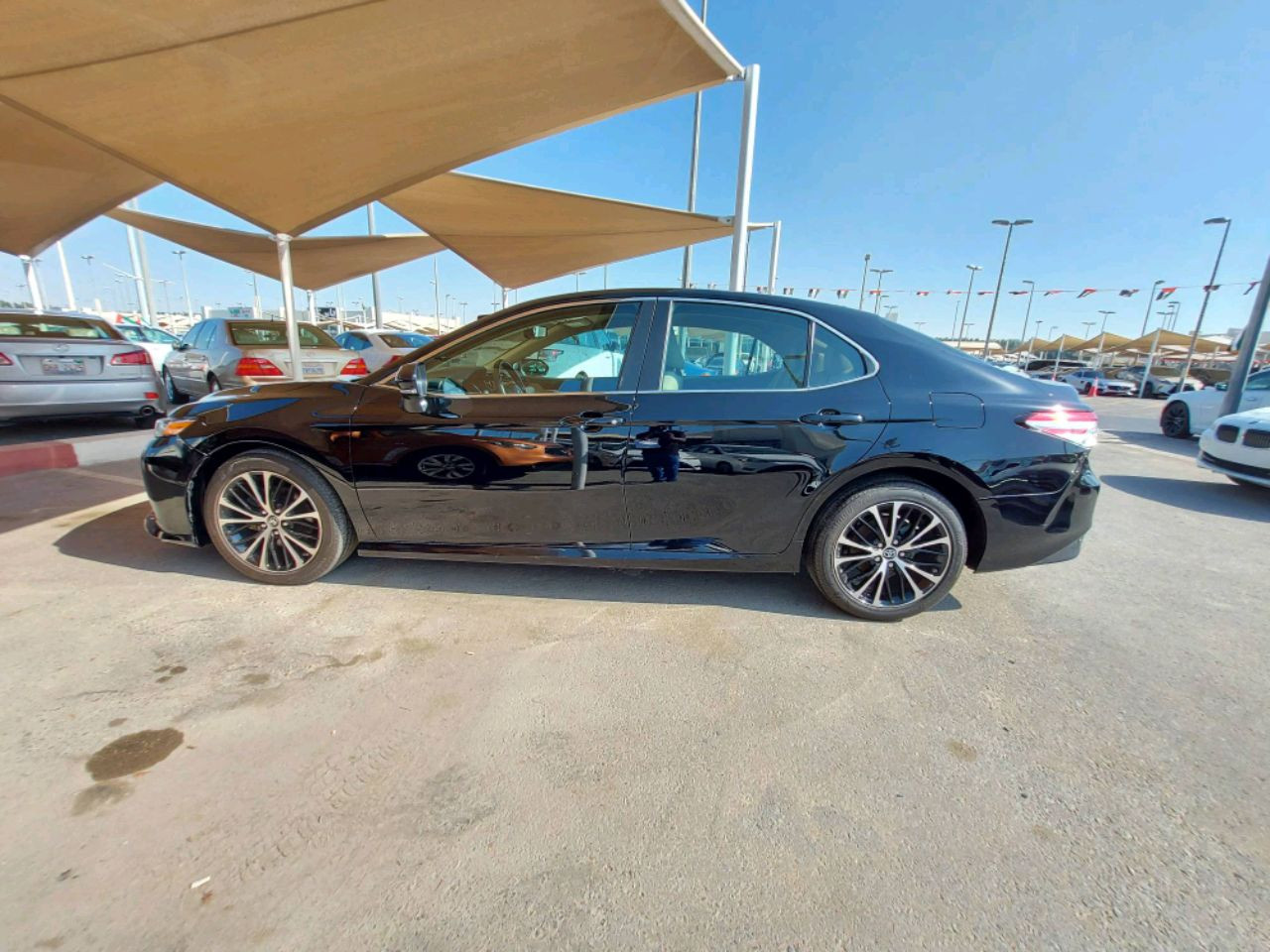 Toyota Camry - Image 3
