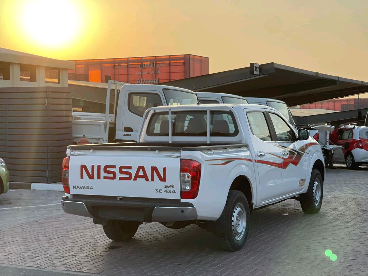 Nissan Navara - Image 12