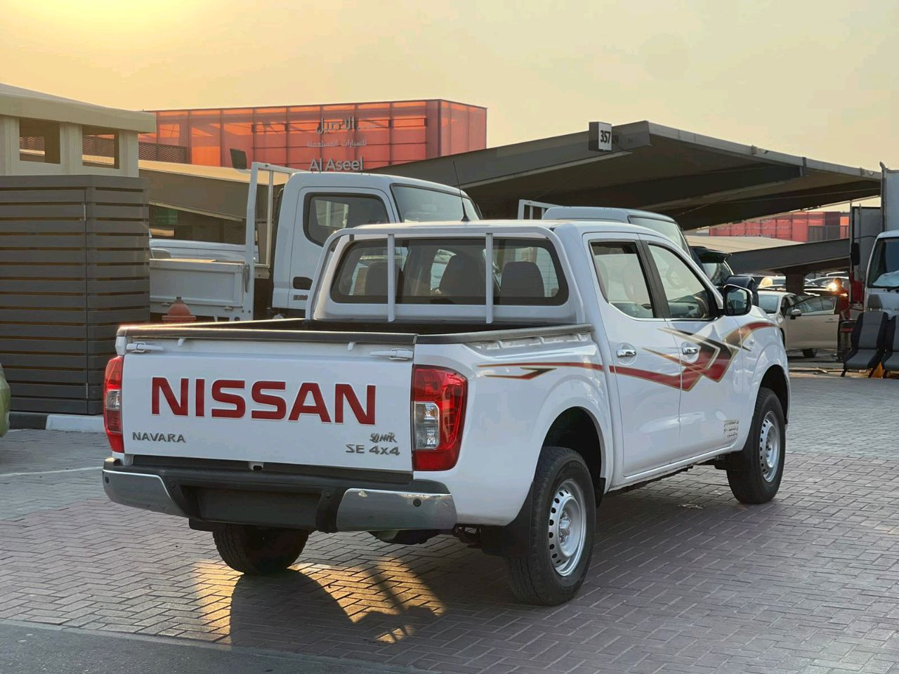 Nissan Navara - Image 5
