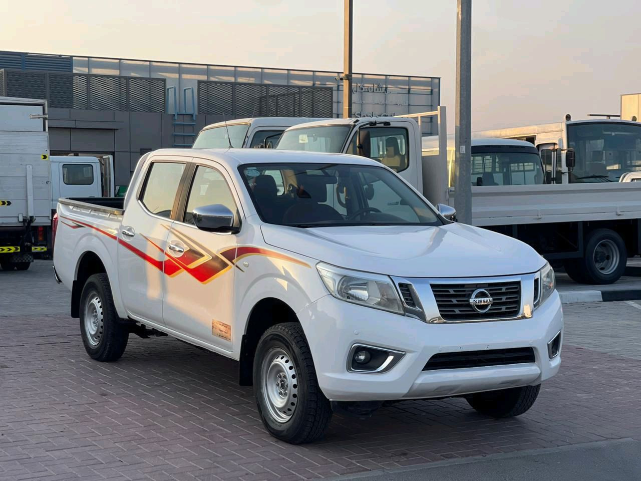 Nissan Navara - Image 10