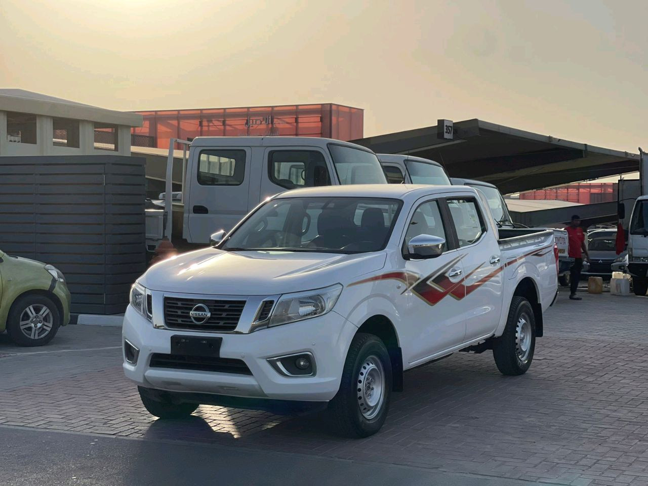 Nissan Navara - Image 13
