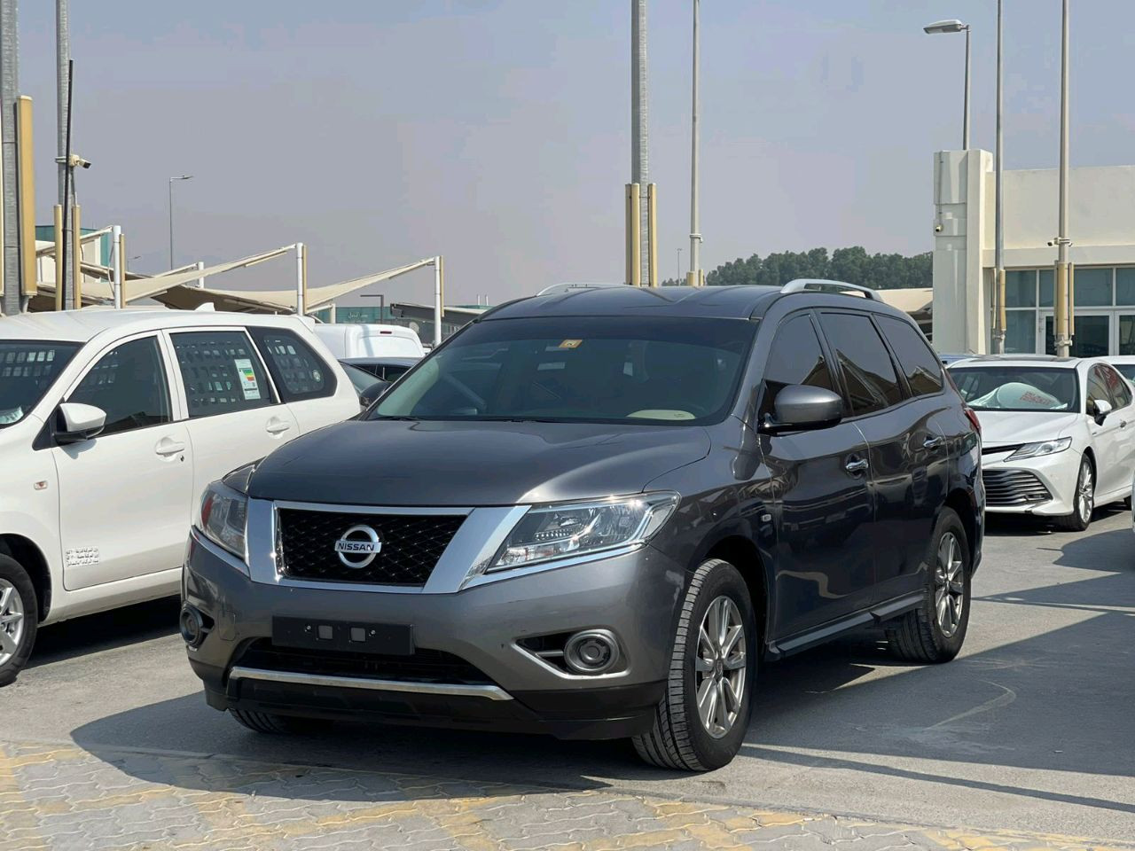 Nissan Pathfinder - Image 11