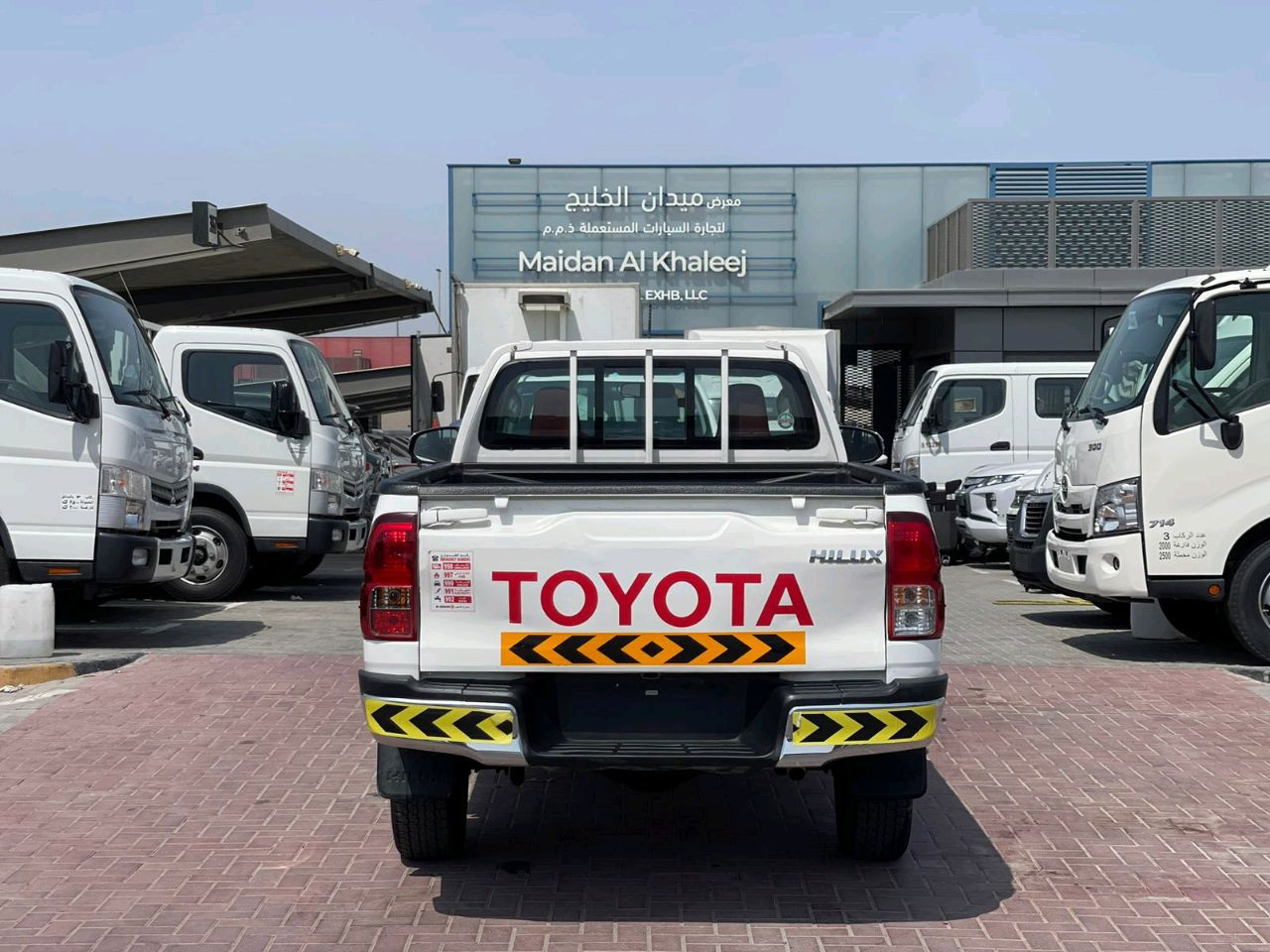 Toyota Hilux - Image 8