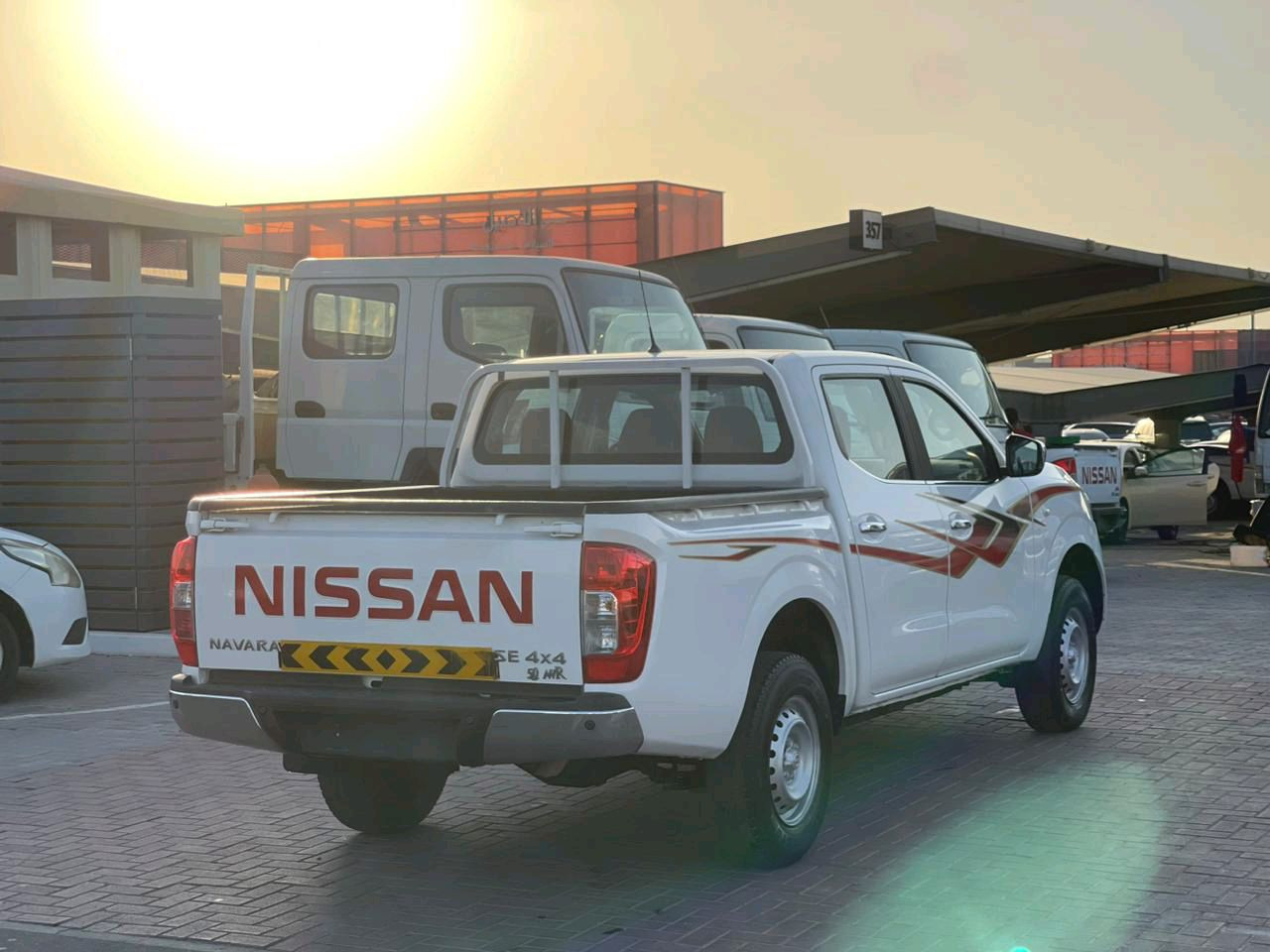 Nissan Navara - Image 4