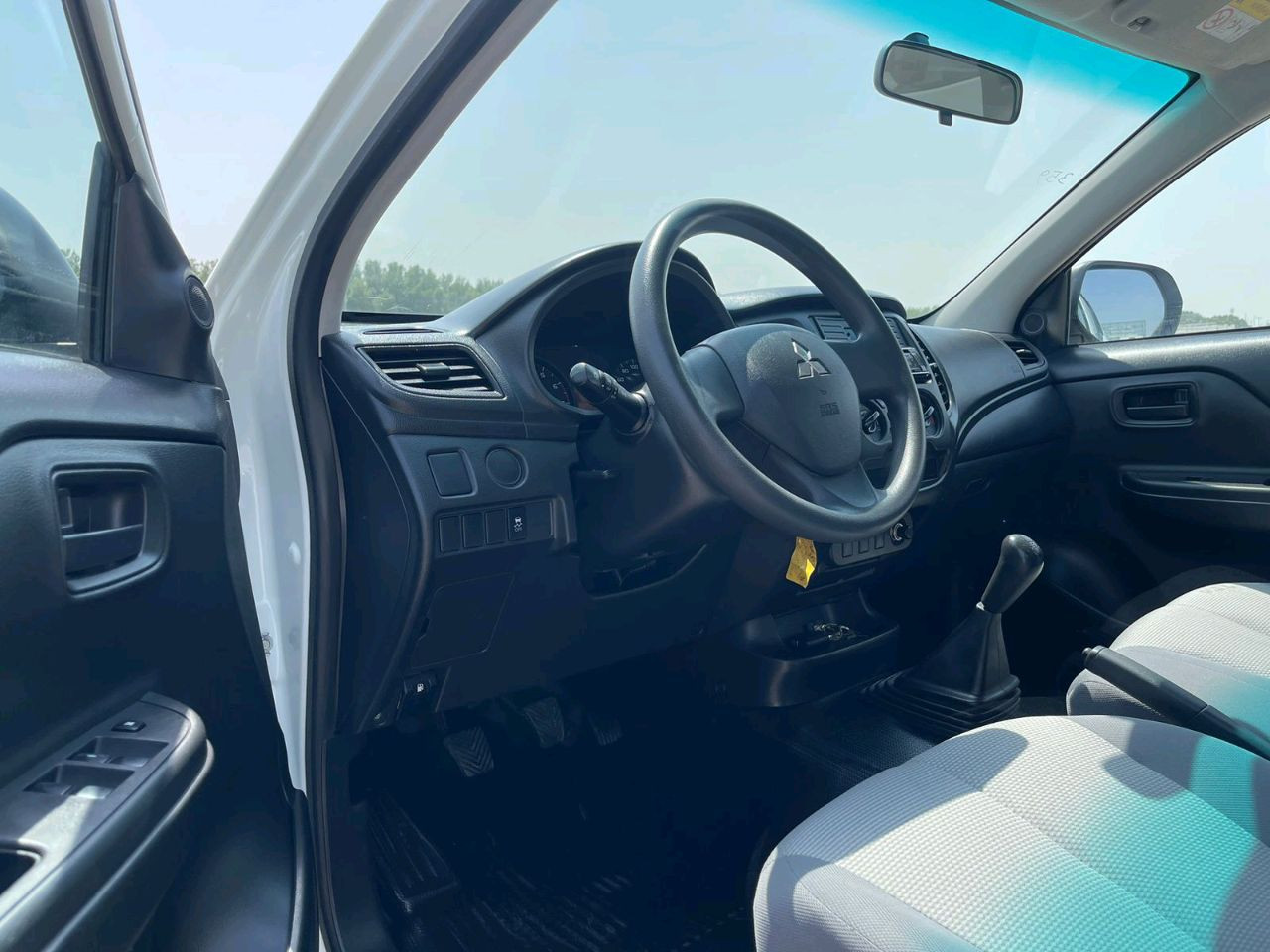 Mitsubishi L200 - Image 8