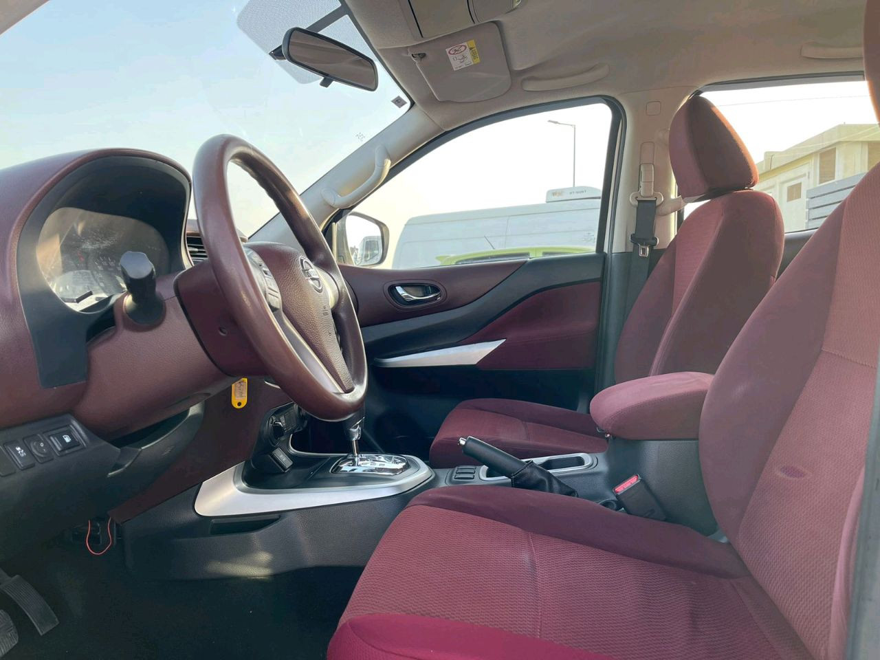 Nissan Navara - Image 5