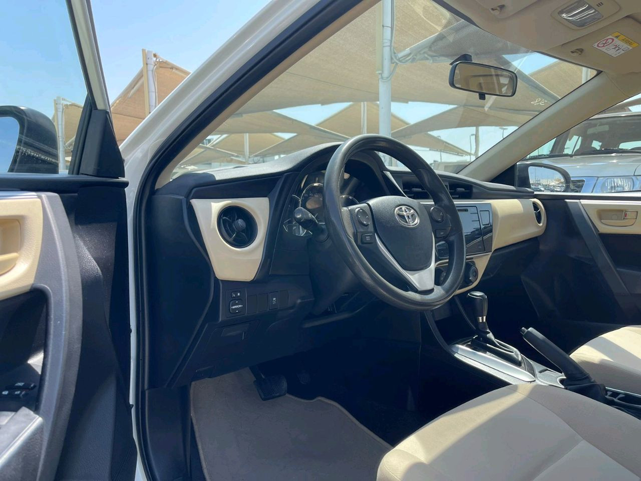 Toyota Corolla - Image 8