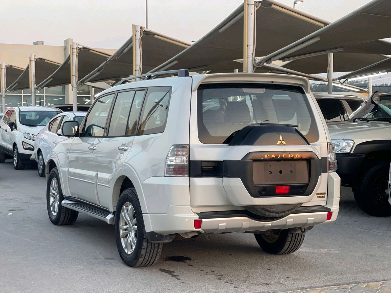 Mitsubishi Pajero - Image 2