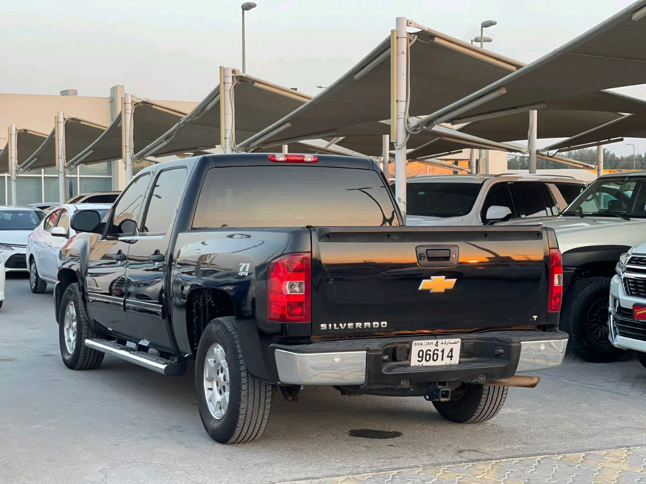 Chevrolet Silverado - Image 3
