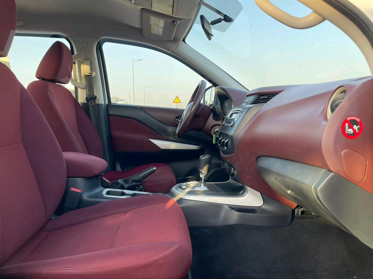 Nissan Navara - Image 8