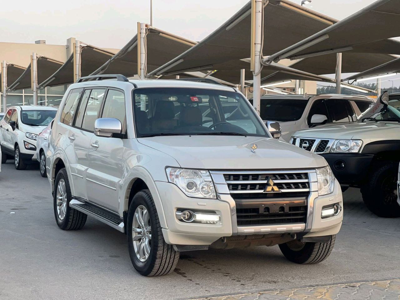 Mitsubishi Pajero - Image 10