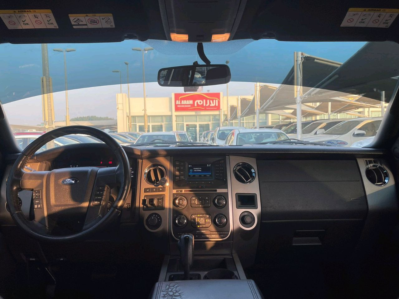 Ford Expedition - Image 9