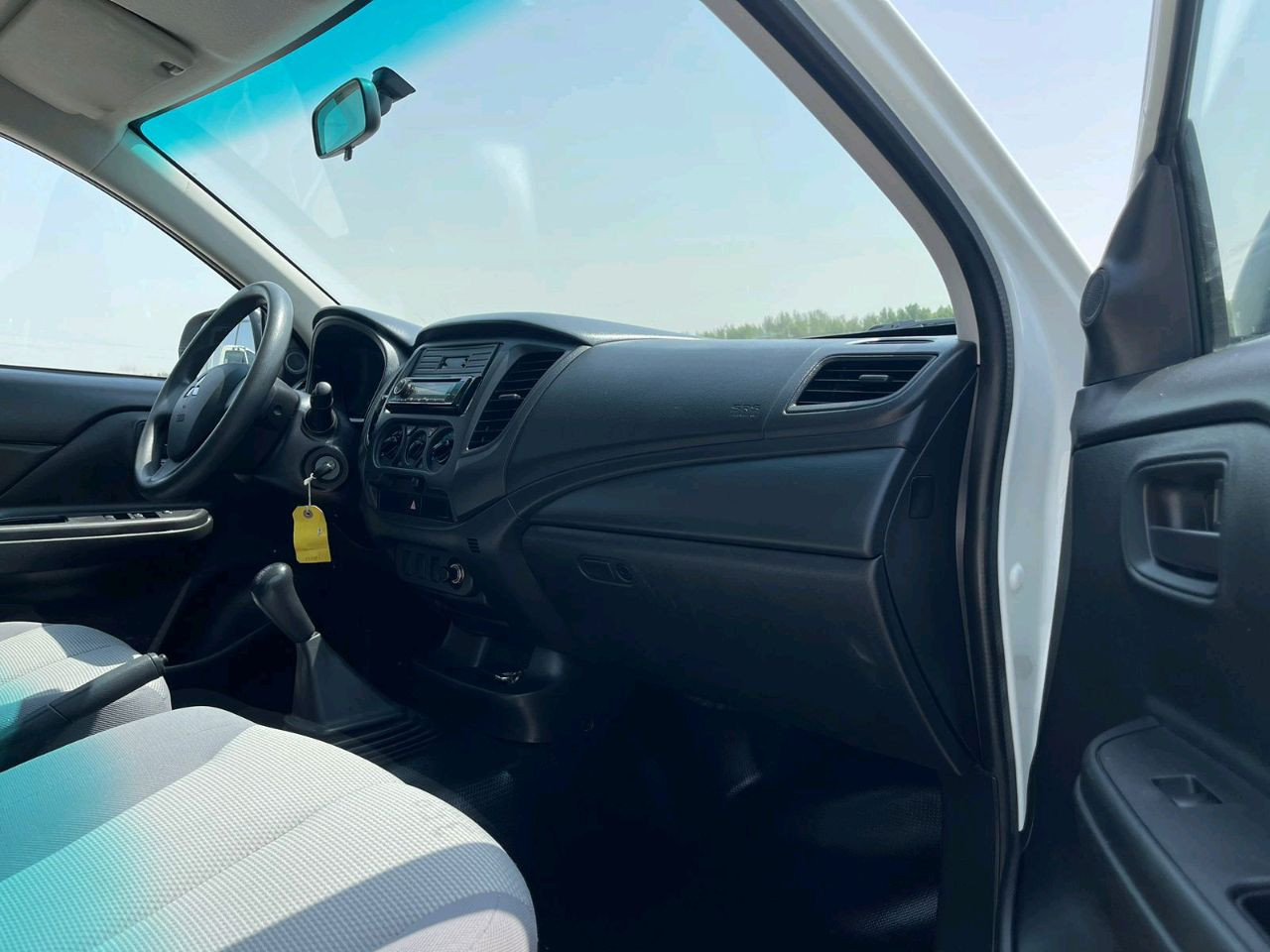 Mitsubishi L200 - Image 11
