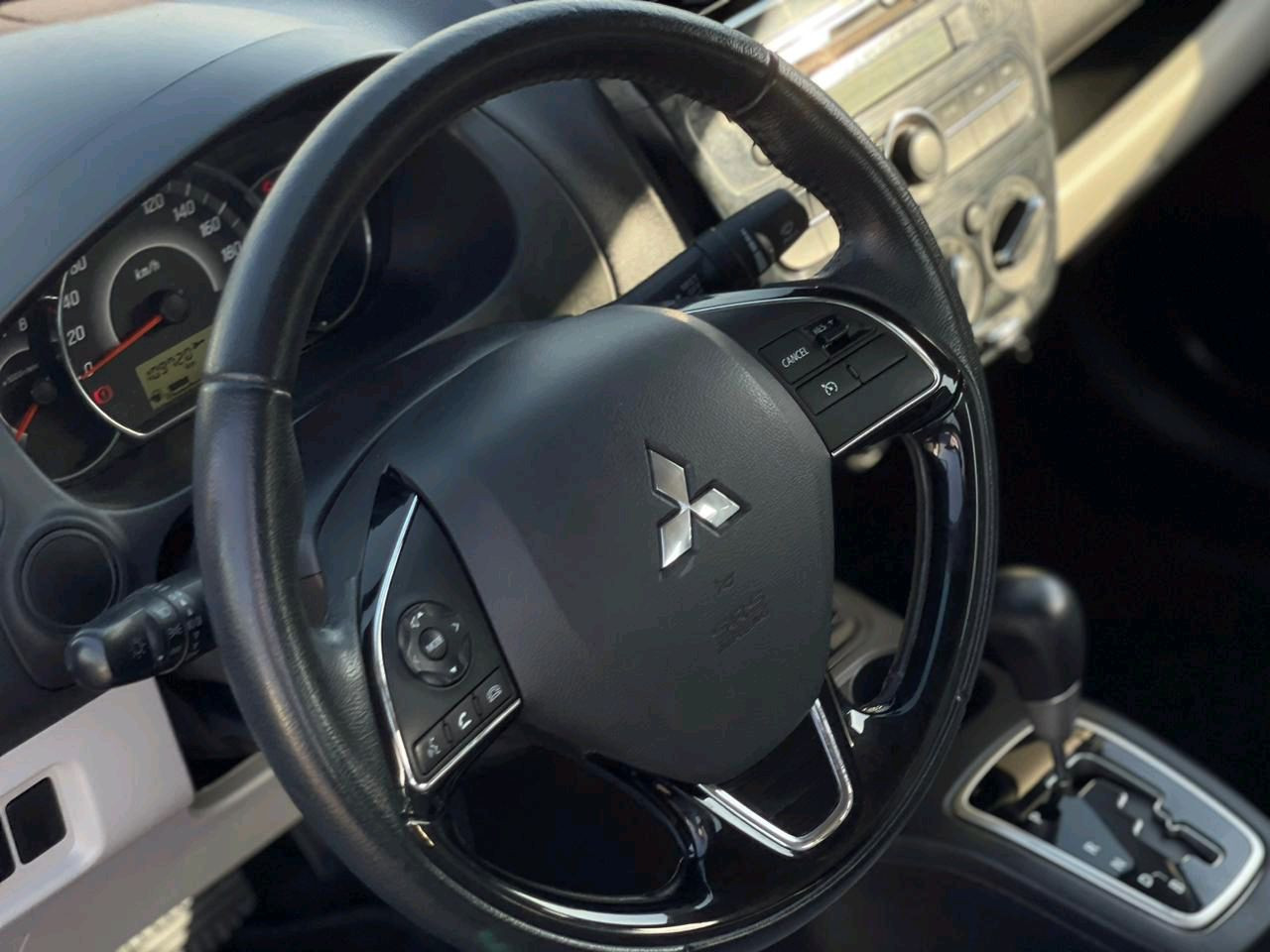Mitsubishi Attrage - Image 26