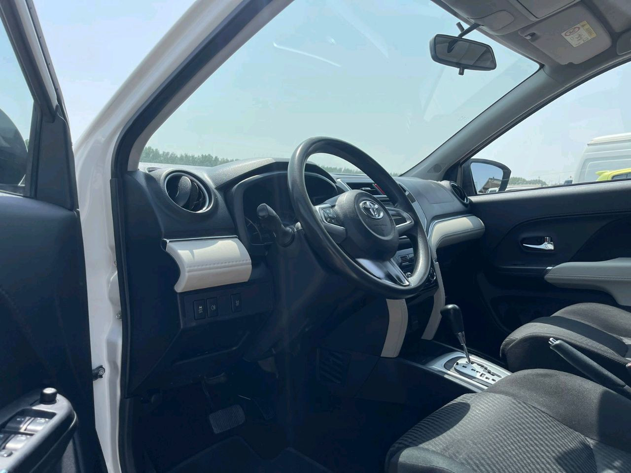 Toyota Rush - Image 12