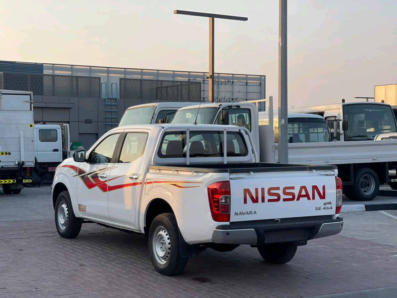 Nissan Navara - Image 6