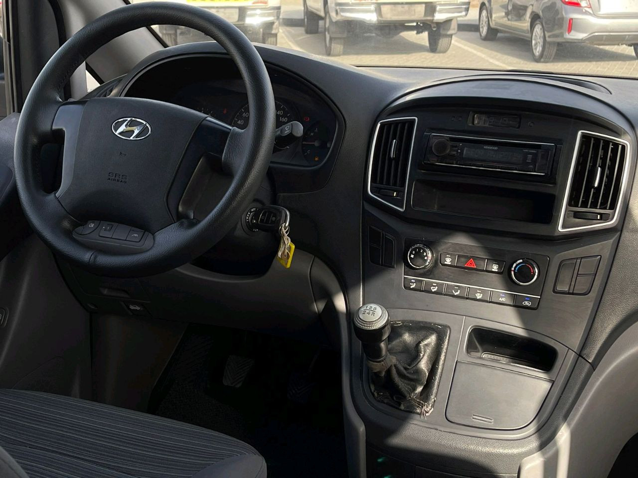 Hyundai H 1 - Image 16