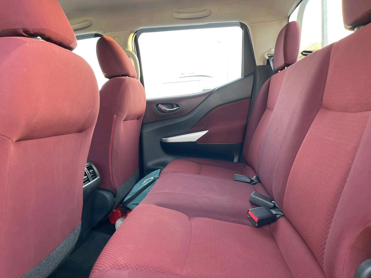 Nissan Navara - Image 10