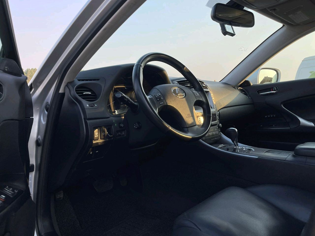 Lexus IS-Series - Image 9