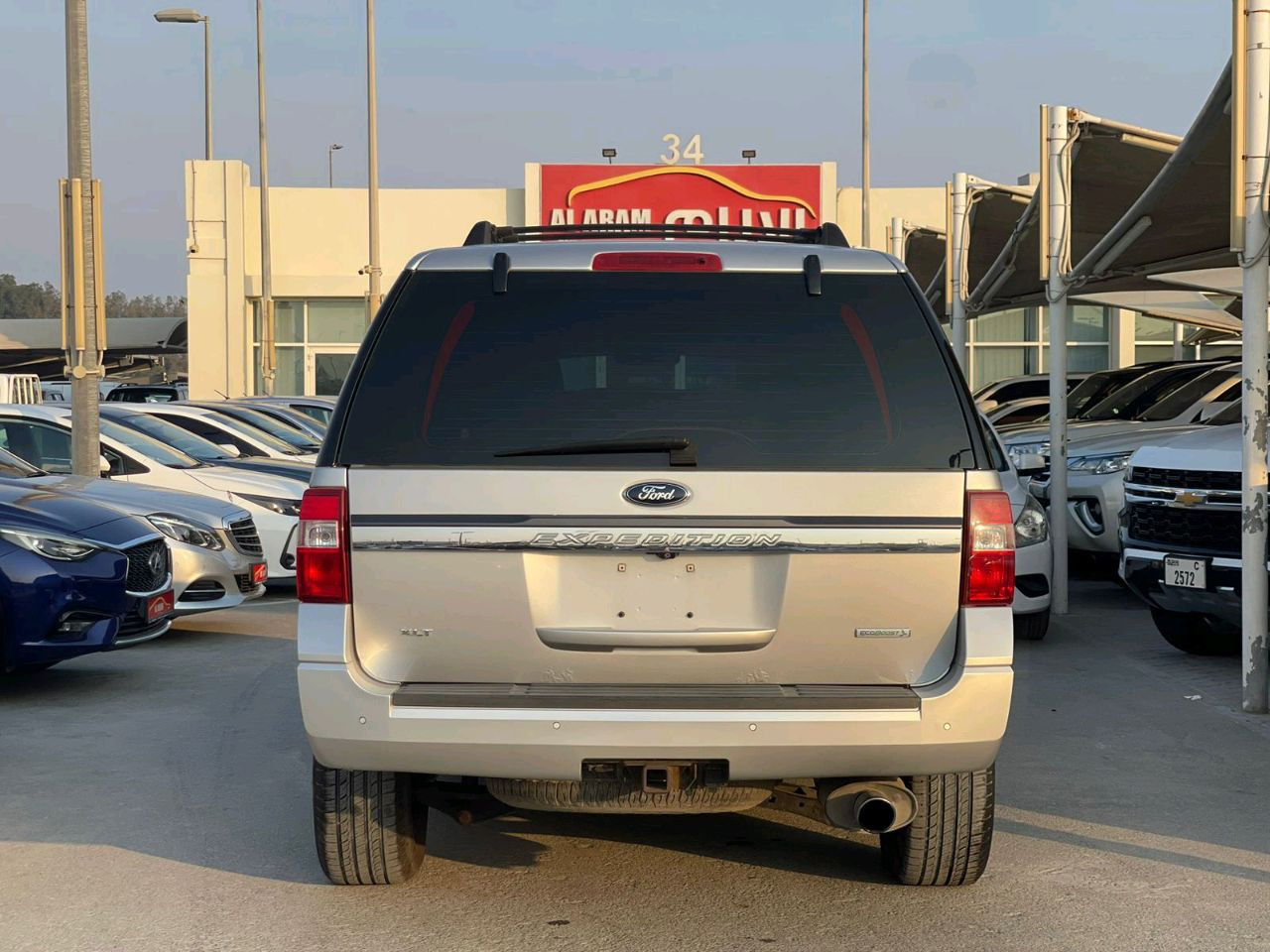Ford Expedition - Image 5