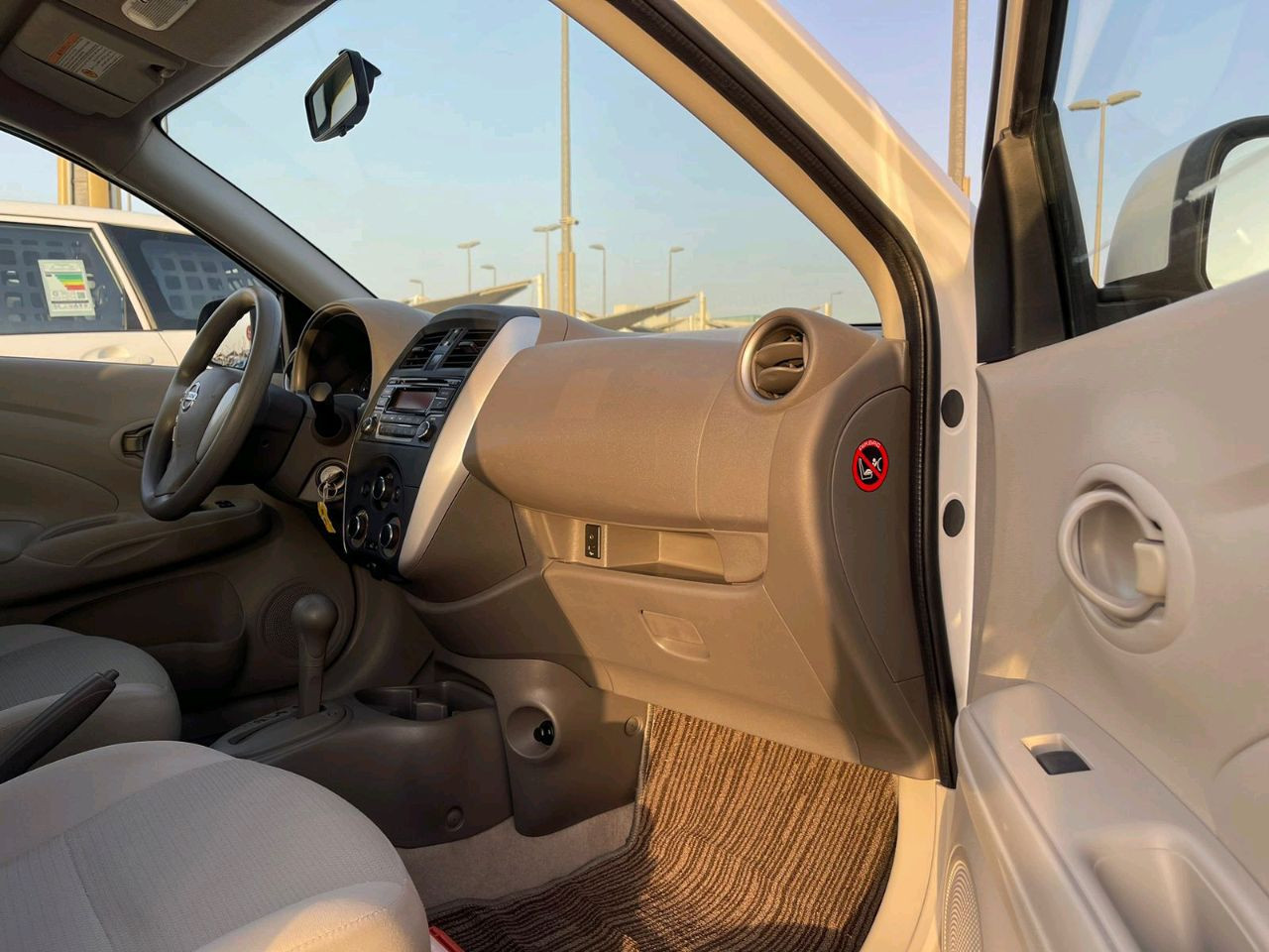 Nissan Sunny - Image 10