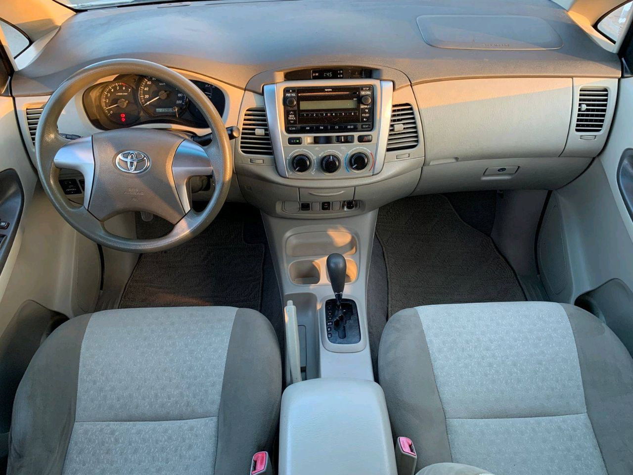 Toyota Innova - Image 7