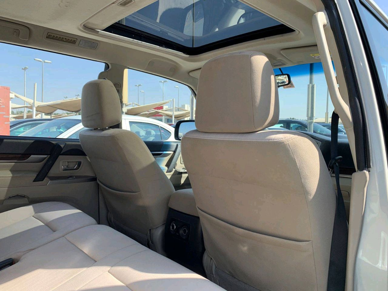 Mitsubishi Pajero - Image 6