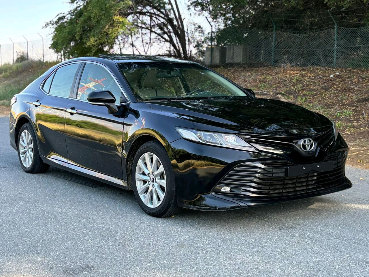 Toyota Camry - Image 5