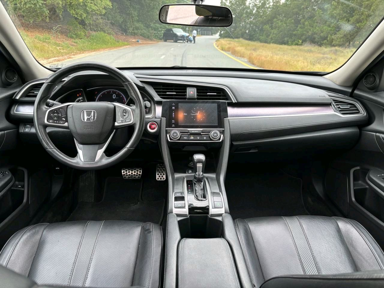Honda Civic - Image 11