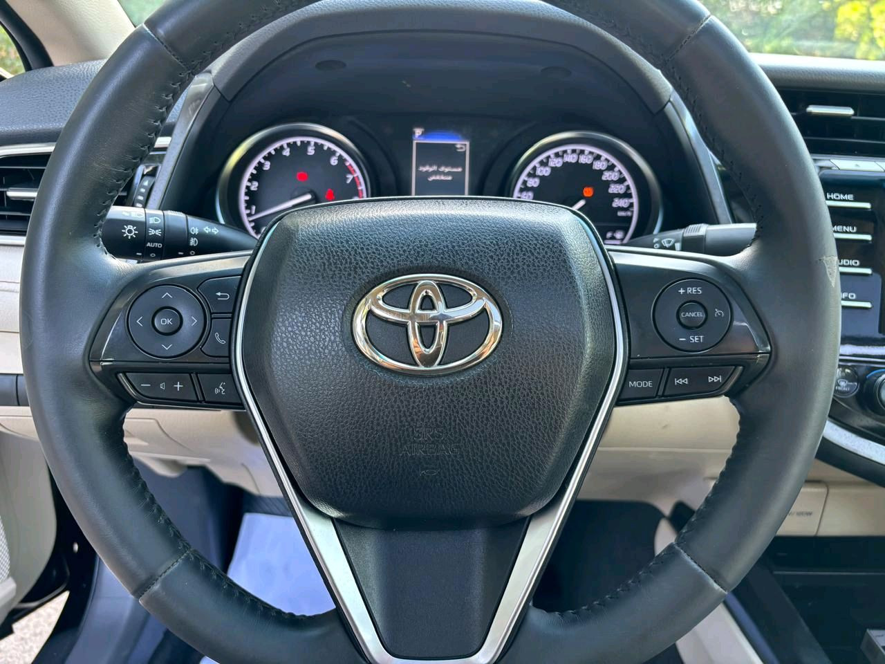Toyota Camry - Image 18