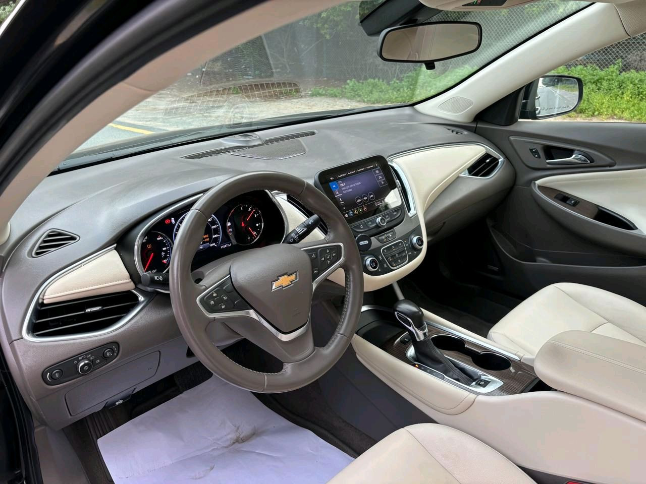 Chevrolet Impala - Image 10