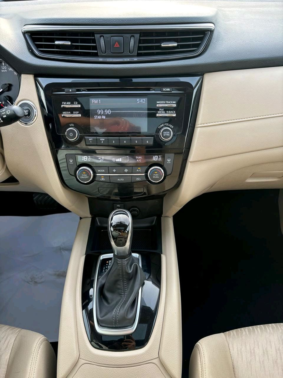 Nissan X-Trail - Image 17
