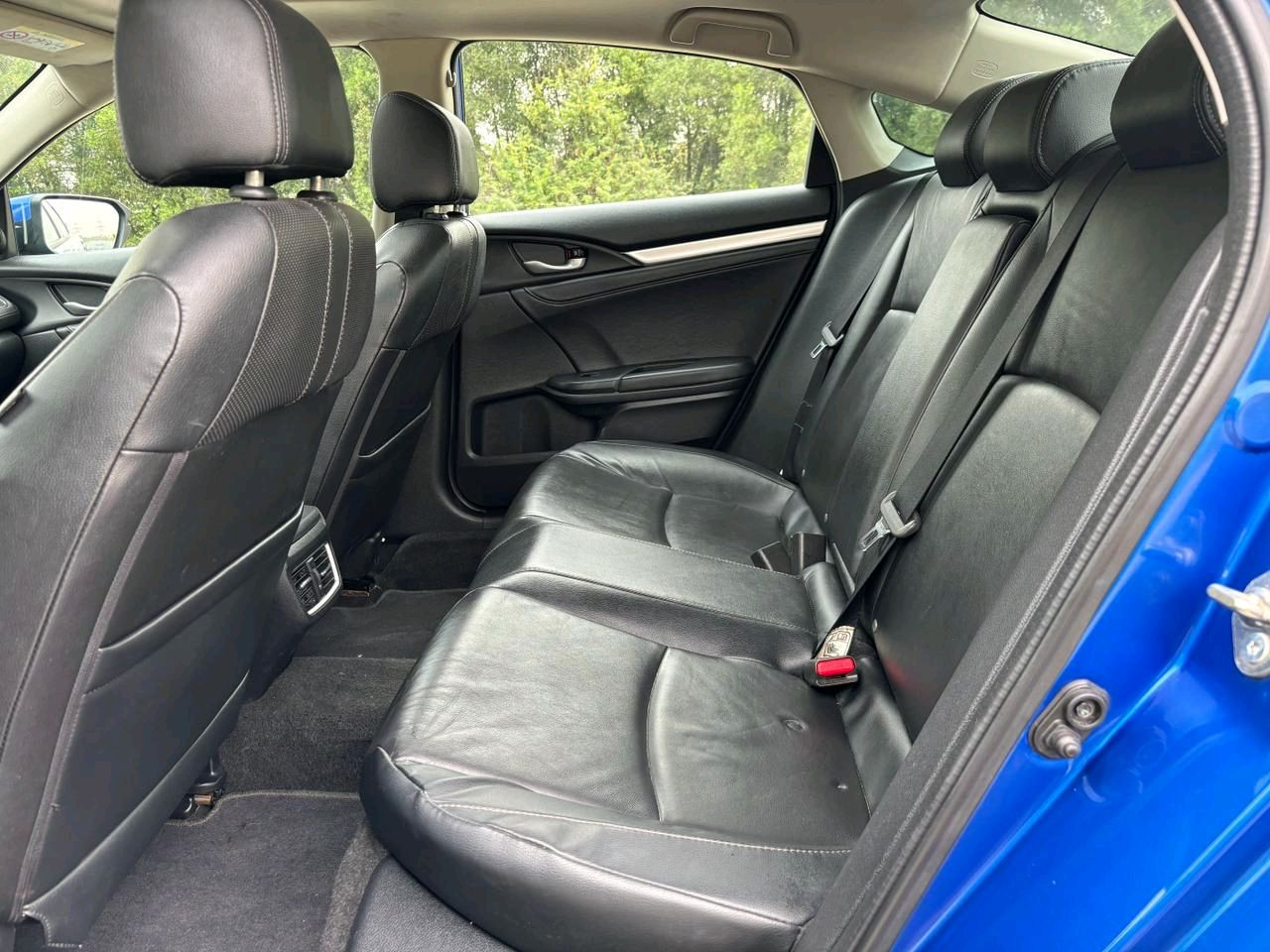 Honda Civic - Image 10