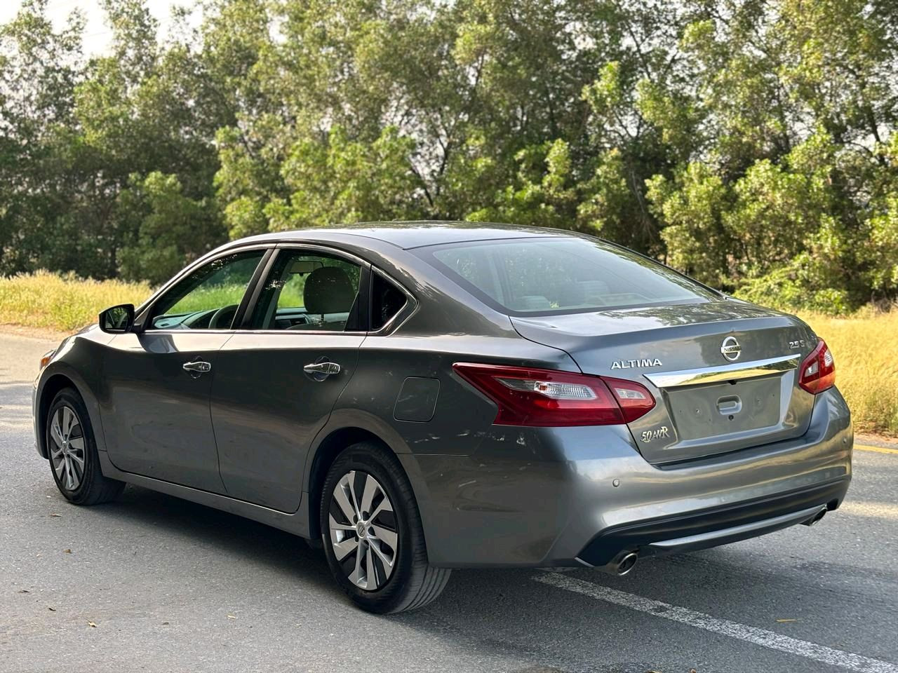 Nissan Altima - Image 6