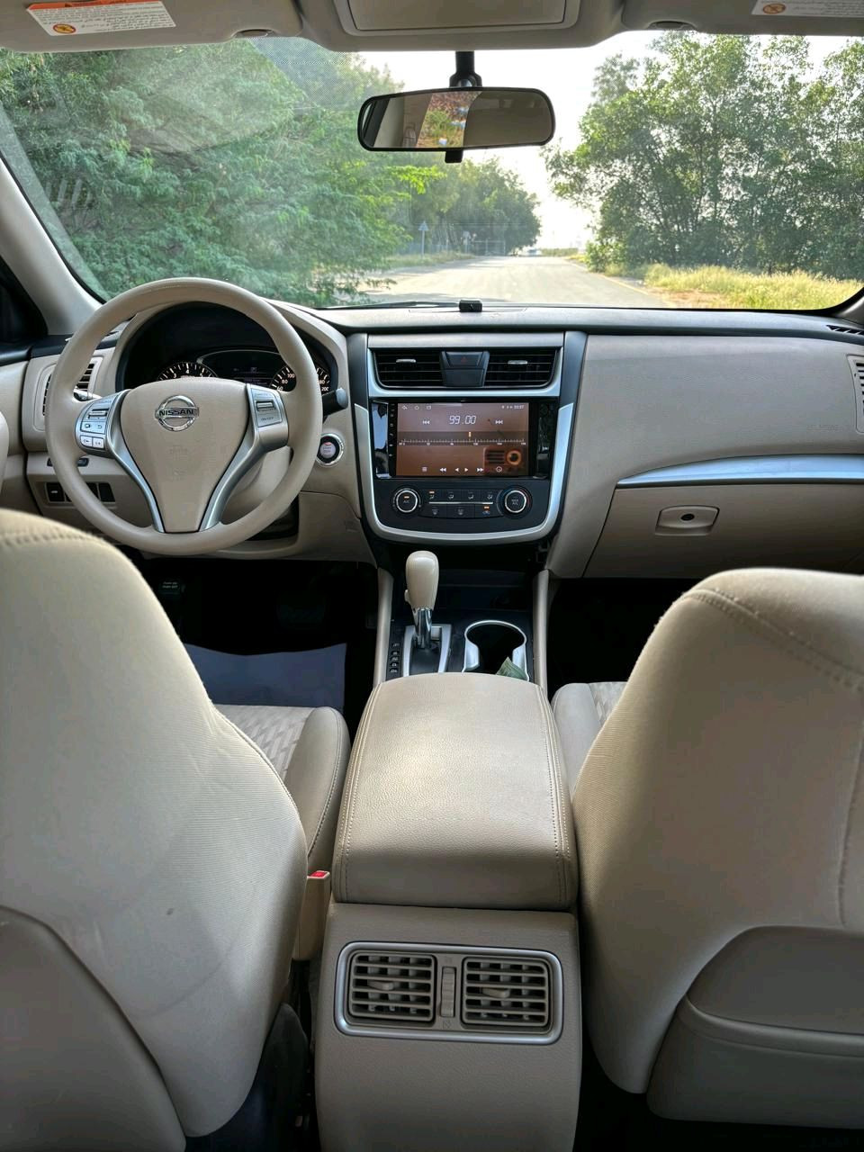 Nissan Altima - Image 9