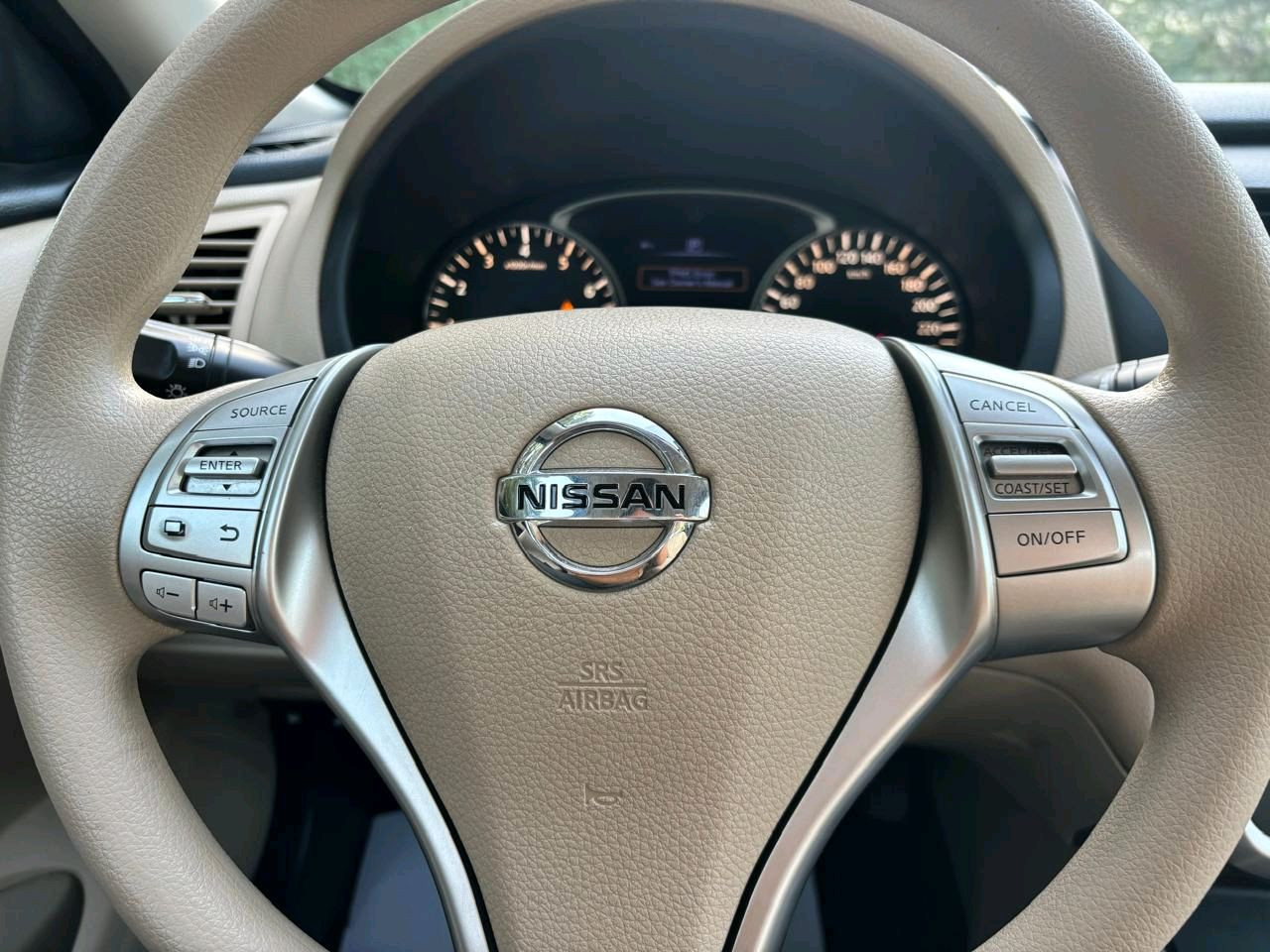 Nissan Altima - Image 13