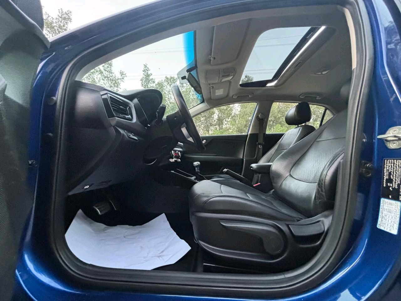 KIA Rio - Image 22