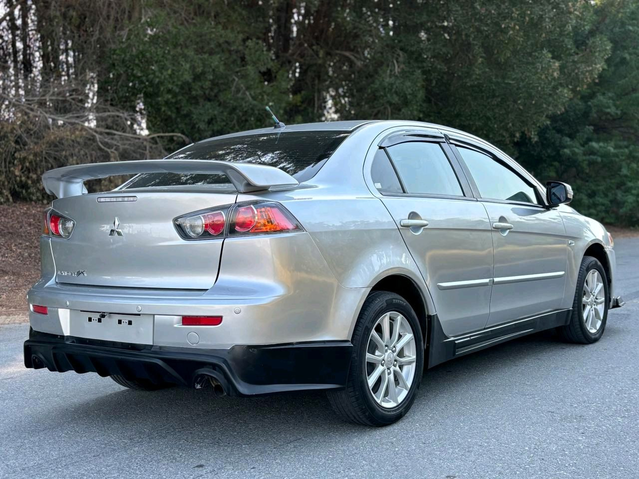 Mitsubishi Lancer - Image 3