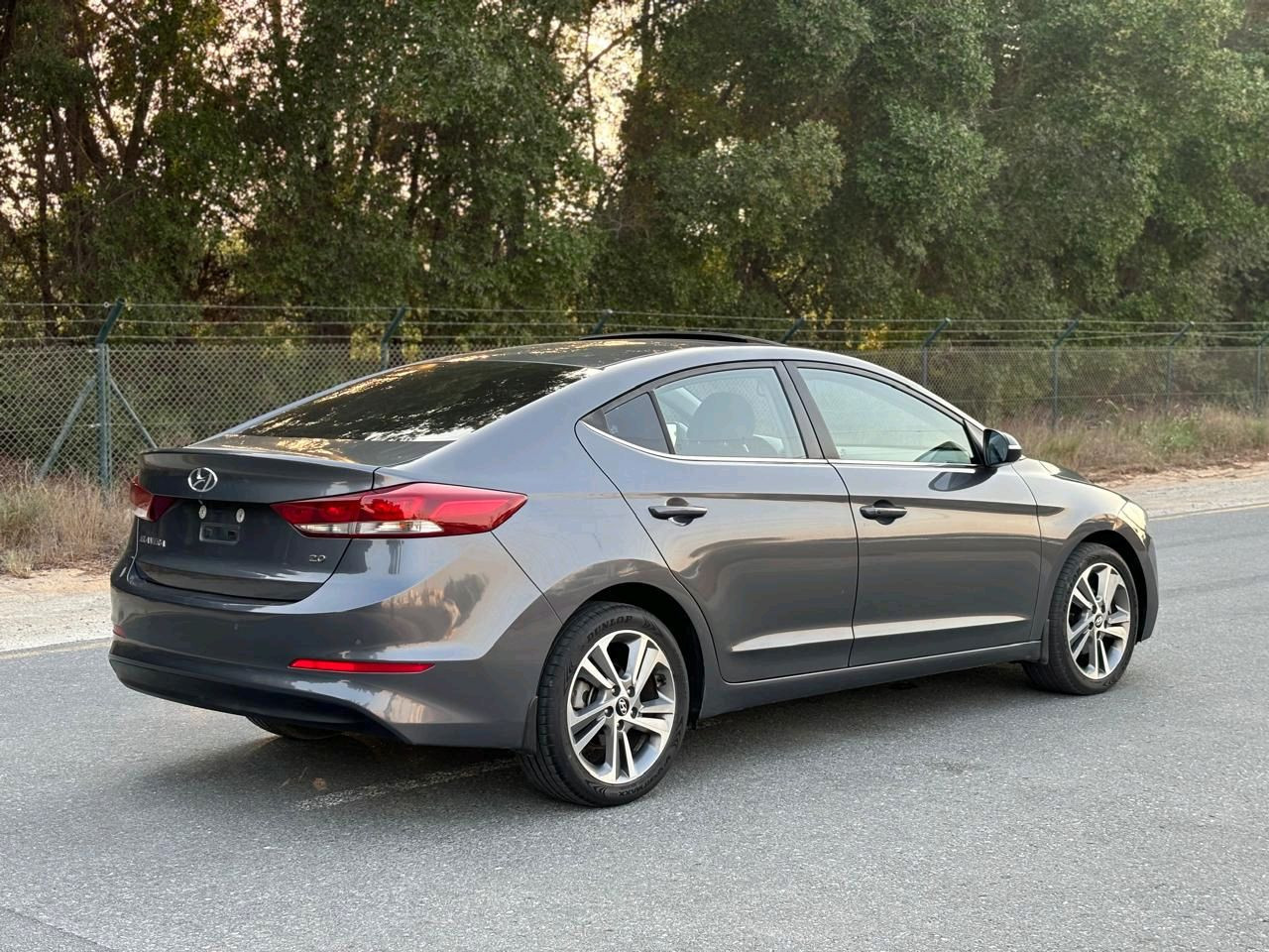 Hyundai Elantra - Image 7